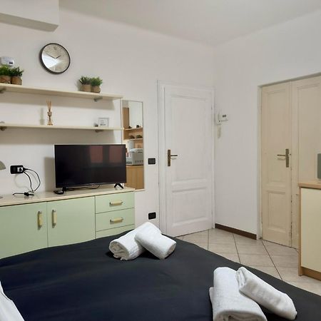 Roncati 7 Center Town Studio Apartments 벨라지오 외부 사진