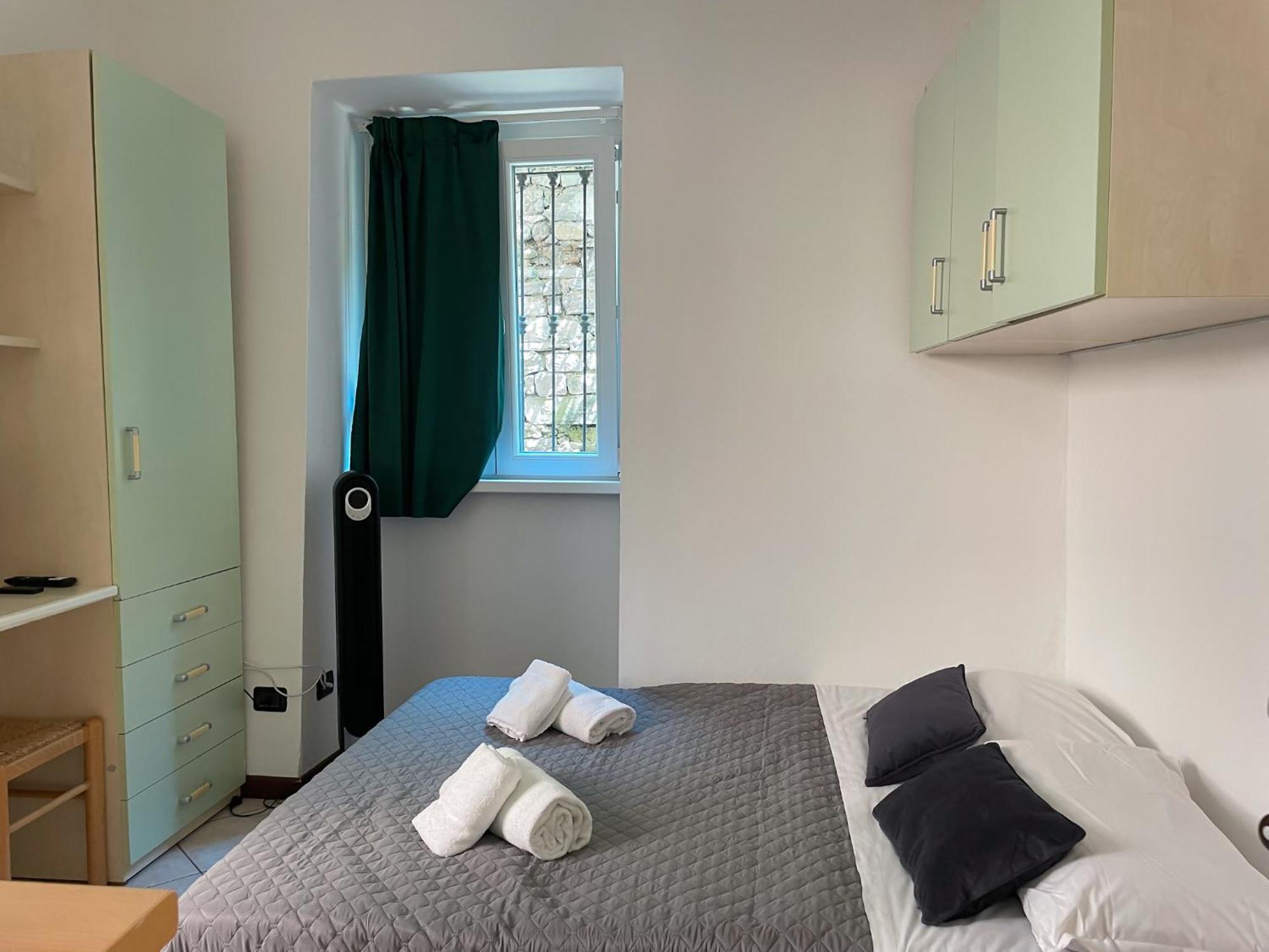 Roncati 7 Center Town Studio Apartments 벨라지오 외부 사진